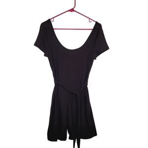 New Almost Famous black belted romper Size Large Minimal Casual Staple Classic